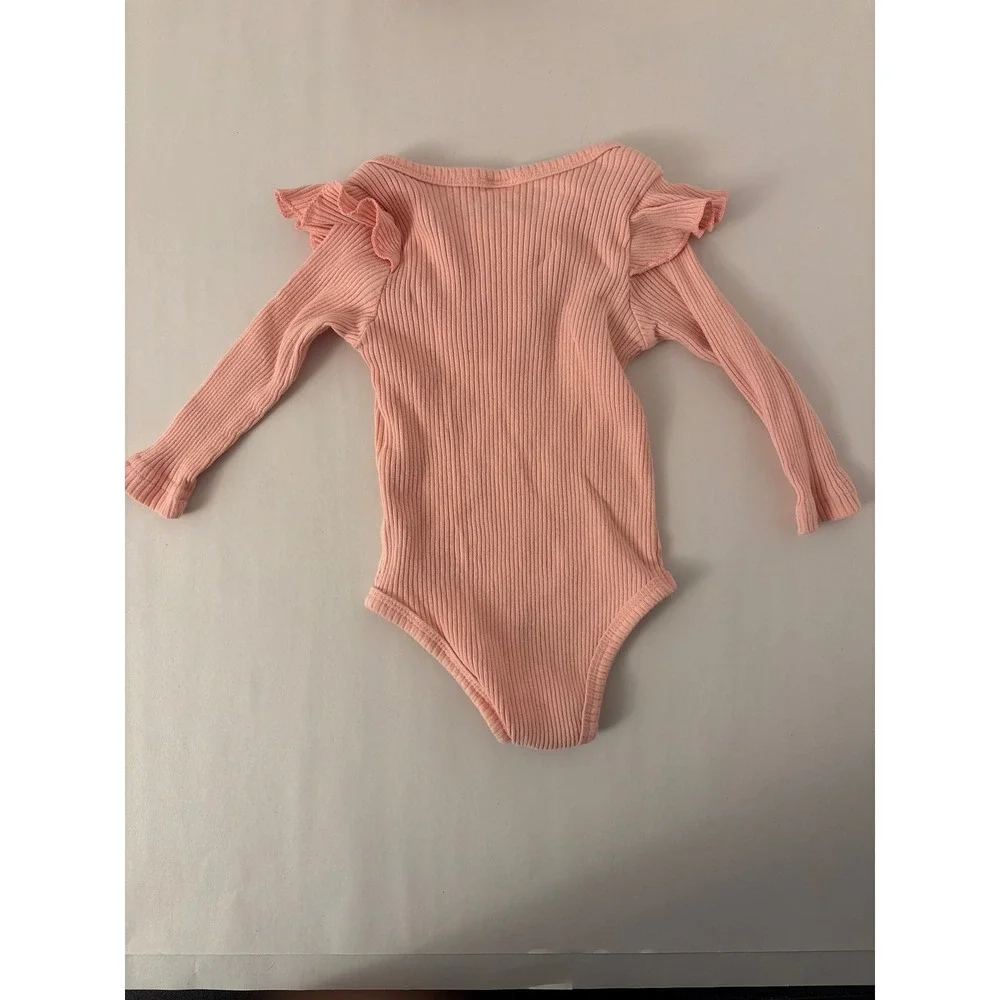 Quiltex Bodysuits Baby Girl 6-9 Months Pink 2pc Lot Ribbed Ruffle Long Sleeve